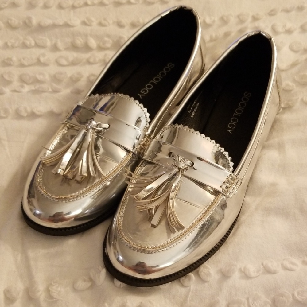 METALLIC LOAFER